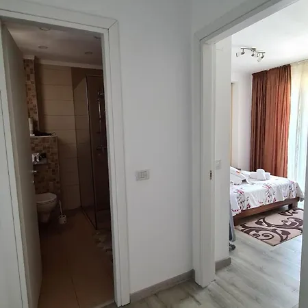 Apartment Iris H18 *